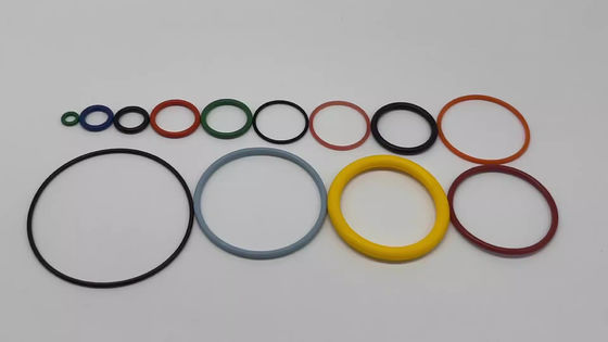 AS568 Standard FFKM Rubber O Rings for Oil Gas Field Sealing Compression Molding Technology