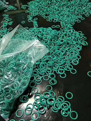 Green NBR/FKM/FFKM Material Rubber O Rings OEM/ODM Compression Molding with Good Oil Resistance 16-30 N/mm Tear Strength