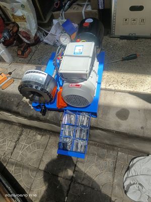 2.2 KW 220V Hydraulic Hose Crimping Machine with 1/4 Inch to 1 Inch Crimping Range for 6-25mm Hoses and 1 Year Warranty