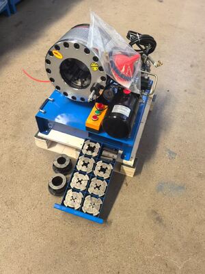 12V/24V Voltage Hydraulic Hose Crimping Machine with 600T Crimping Force 10 Dies and 6-51mm Range for Car Loading
